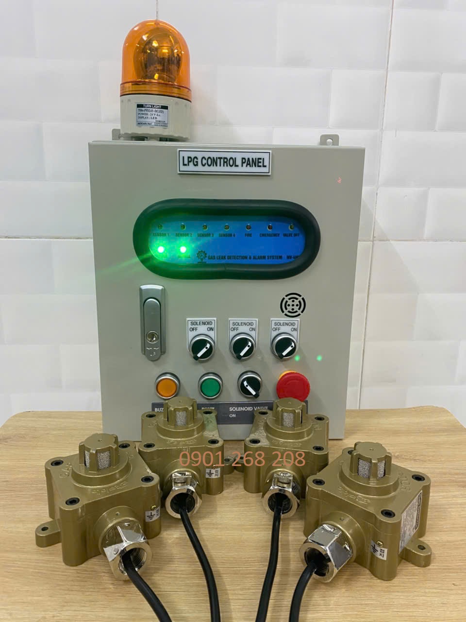 Tu bao ro ri gas ket noi 4 kenh dau do va dieu khien 4 van dien tu